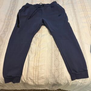 Men’s large Nike Blue Jogger Pants